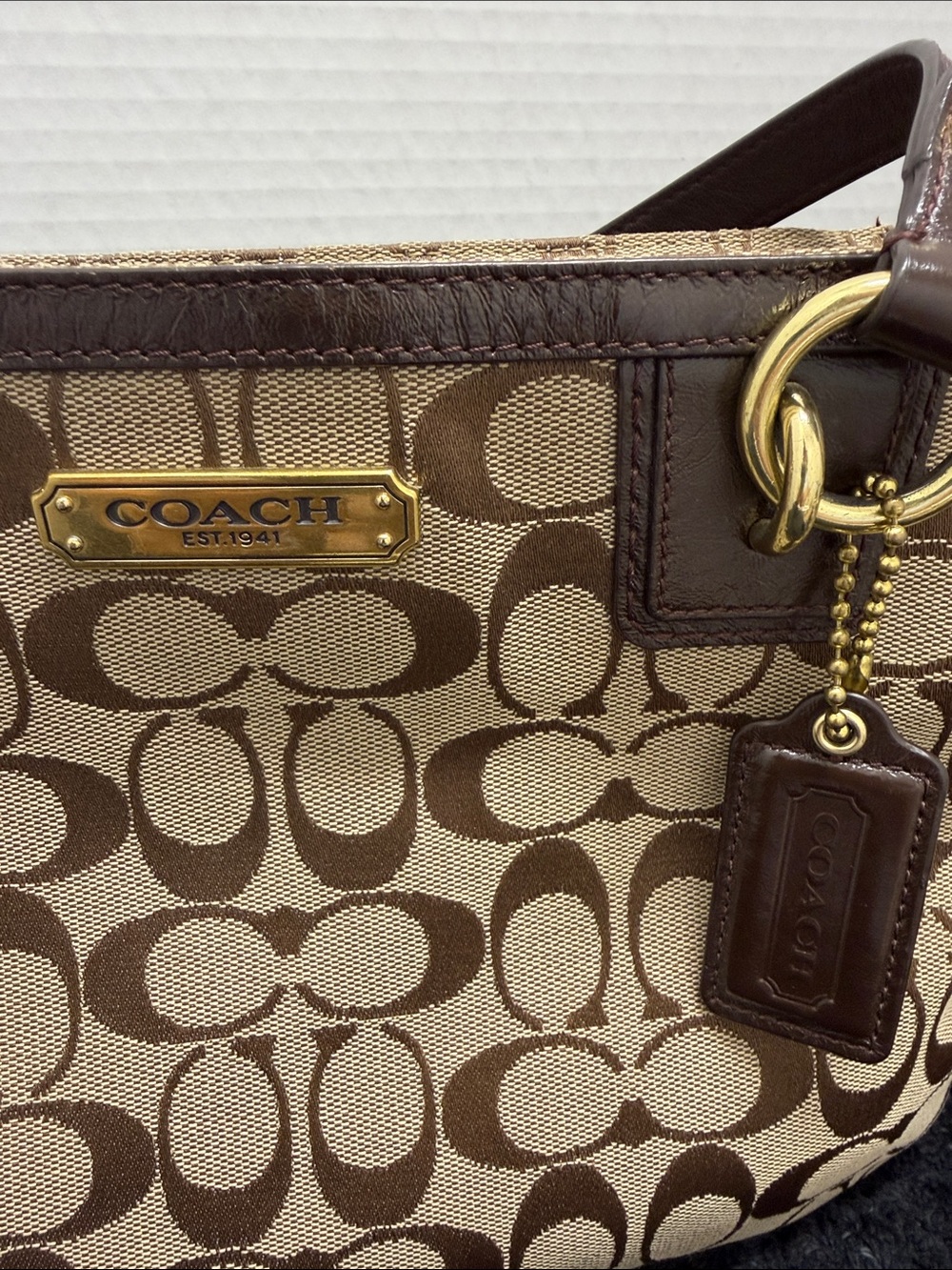 Coach Brown Signature Canvas handbag with Matching Wristlet - Picture 7 of 7